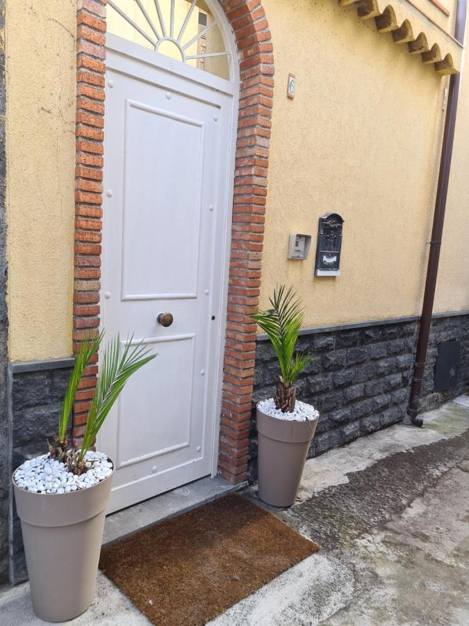阿齐·卡斯特罗Sicitaly住宿加早餐旅馆 外观 照片